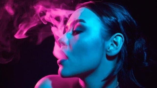 e-füst erleben Sie jetzt doppelt mit e-füst E Zigarette mit Cannabis innovativen Möglichkeiten des Dampfens